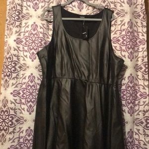 Torrid black sleeveless dress with pockets plus size Women's 4